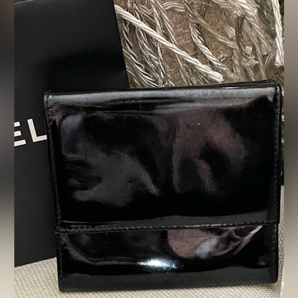 🎬COA⭐️CHANEL Patent Leather Mini CC Trifold Wallet w/BOX & 🛍️BAG⭐️💯Authentic - Picture 12 of 17